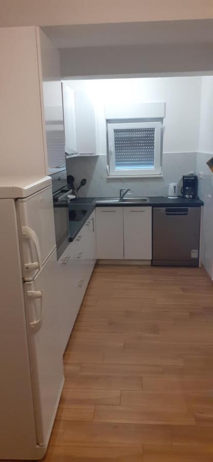 Fourm Apartment Бибине Екстериор снимка