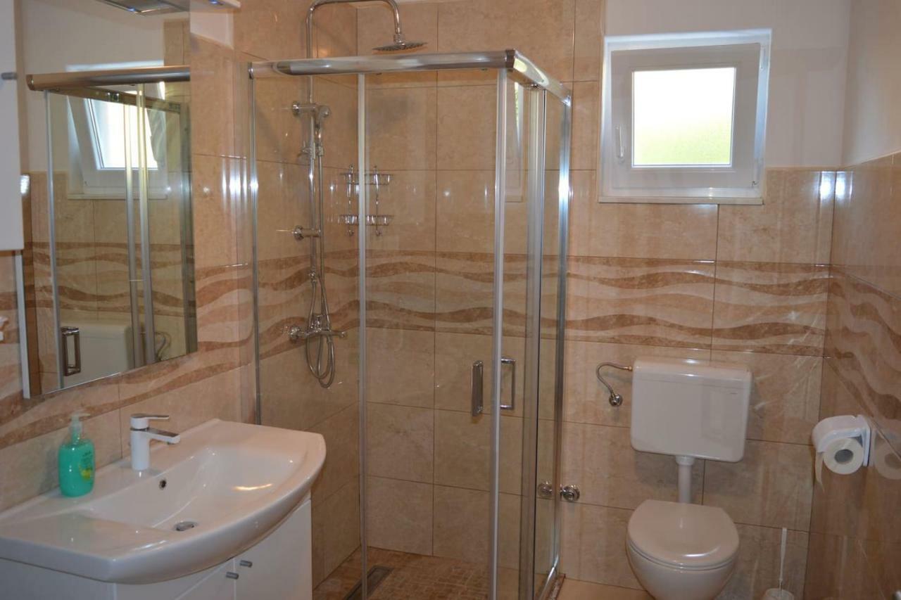Fourm Apartment Бибине Екстериор снимка