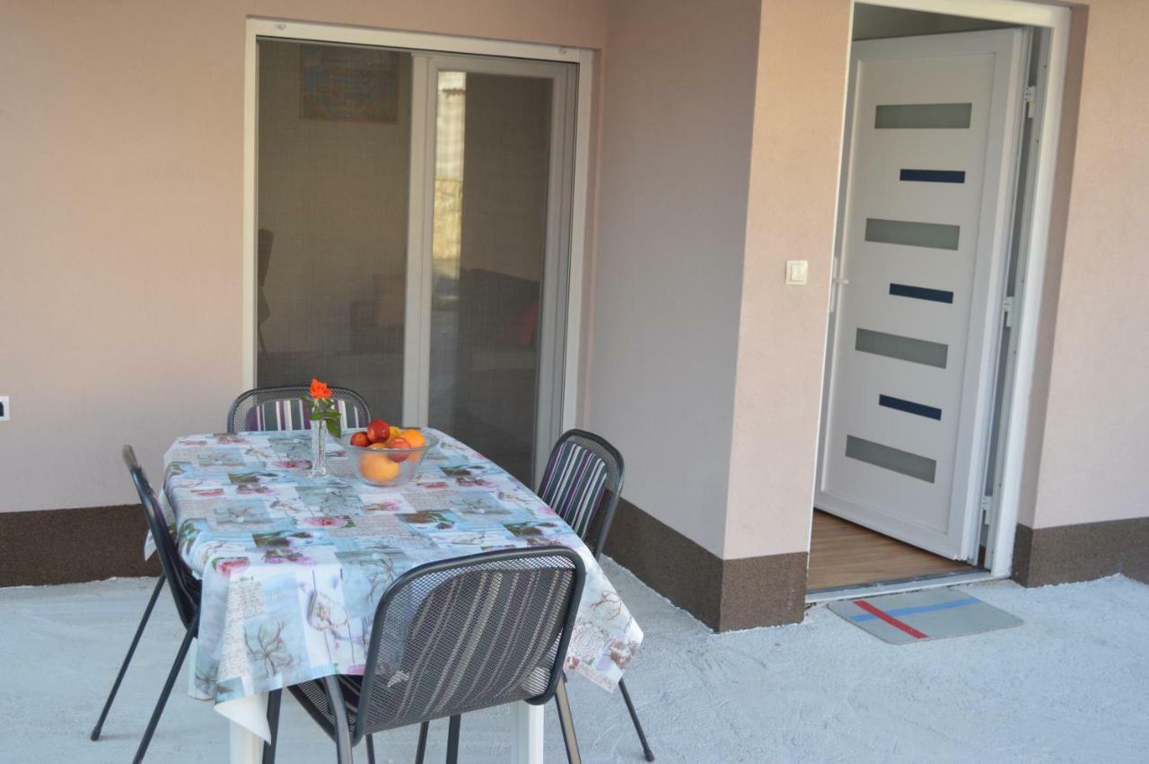 Fourm Apartment Бибине Екстериор снимка