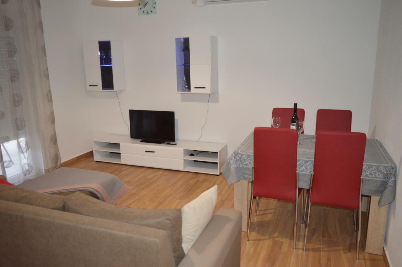 Fourm Apartment Бибине Екстериор снимка